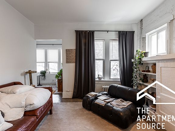 3rd image of 2700 N Richmond St APT 2