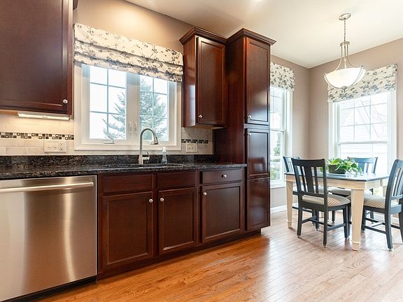 4th image of 30 Sienna Ln Unit 30