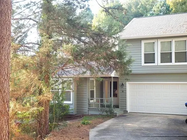 11 Clover Dr, Chapel Hill, NC 27517