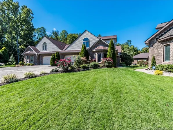 12917 Covered Bridge Rd, Sellersburg, IN 47172