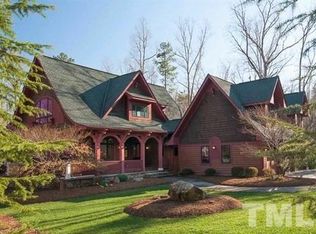 1010 Maple Ridge Dr, Chapel Hill, NC 27516