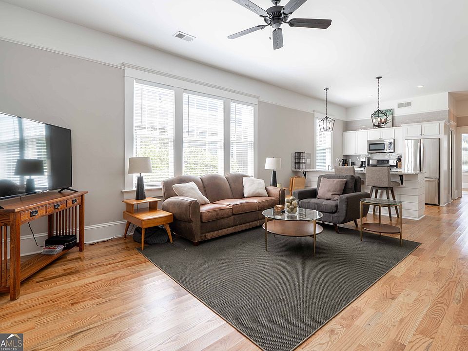 1st image of 826 Ponce De Leon Pl NE #1