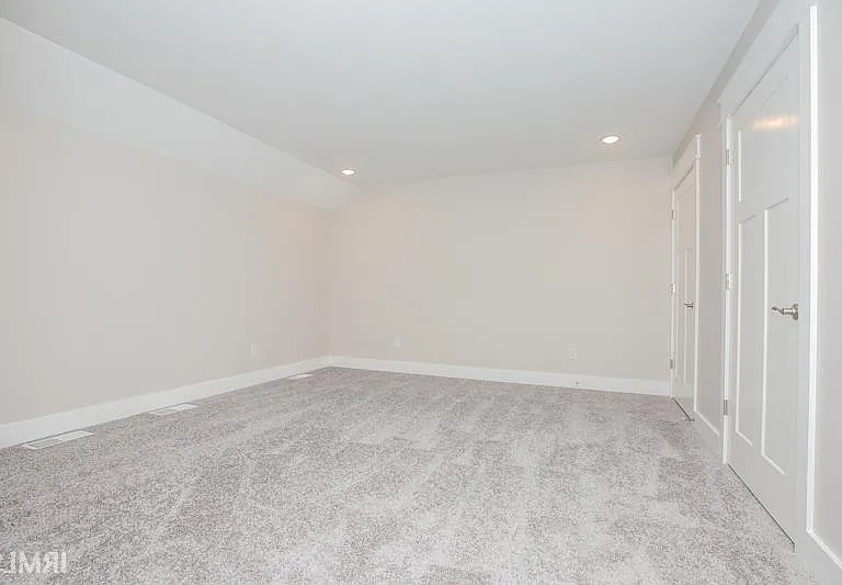Bonus room