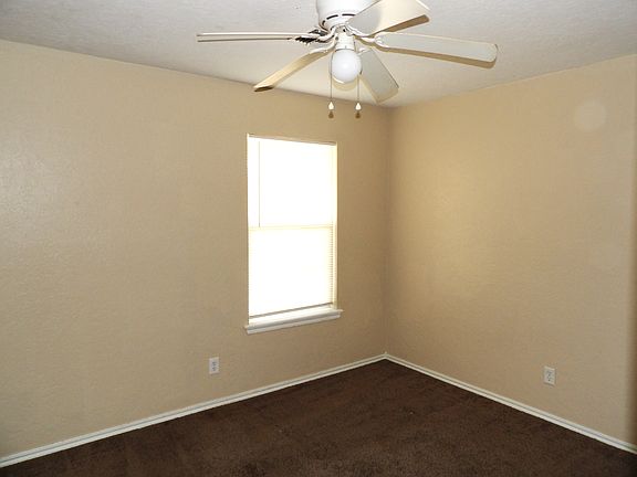 5th image of 2416 SW G Ave APT 206