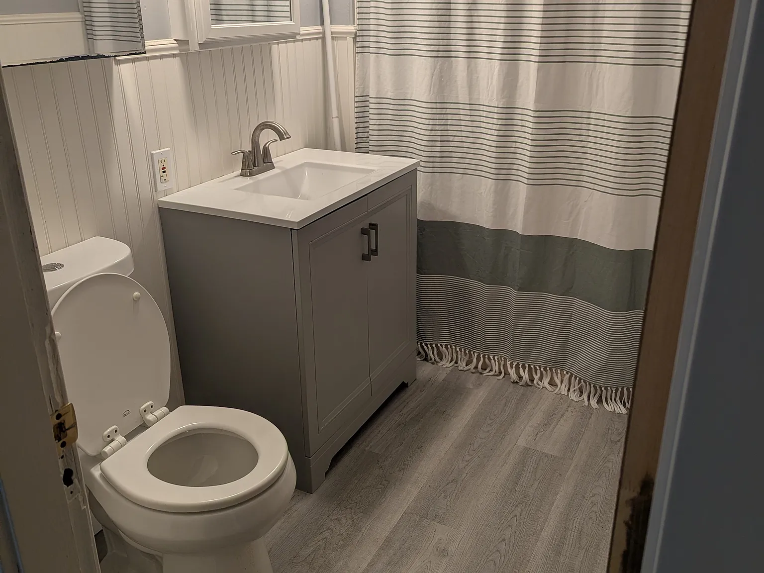 2 bed, 1300 sqft, $1,600 — Photo 3