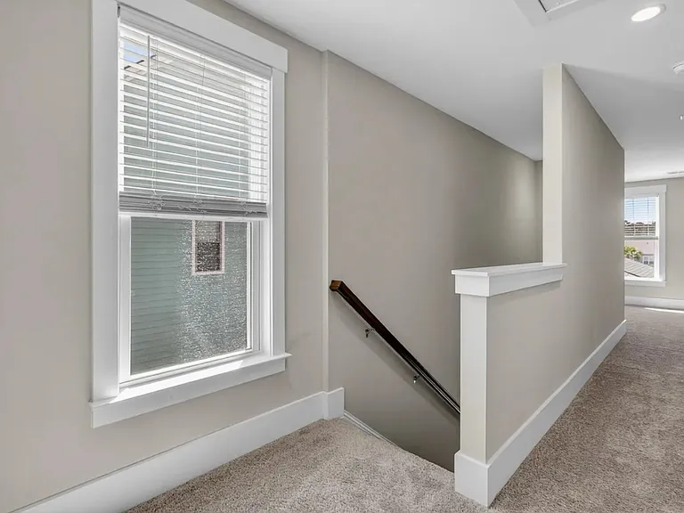 2081 Utsey St — Photo 37