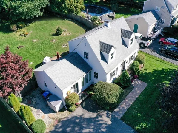 1041 Concord Ave, Belmont, MA 02478