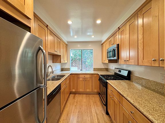 4th image of 8219 W Norton Ave APT 1