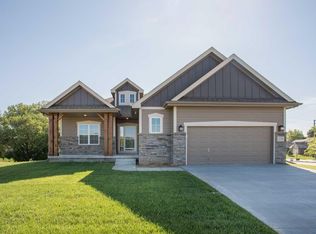10 Butternut Cir, Council Bluffs, IA 51503