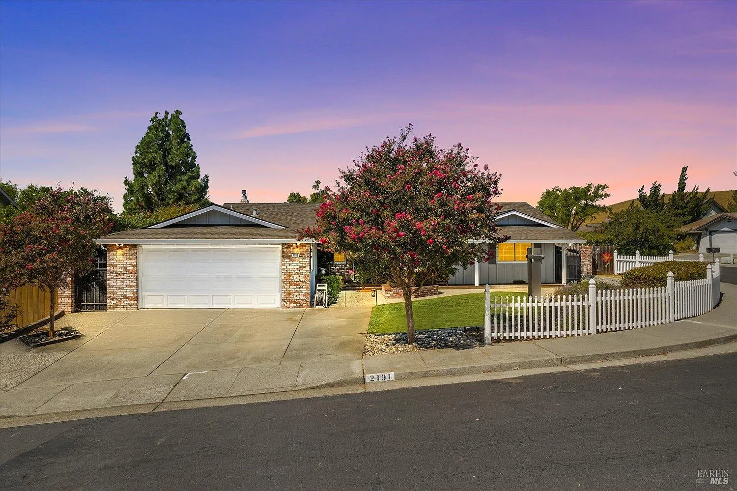 2191 Monterey Drive photo 1