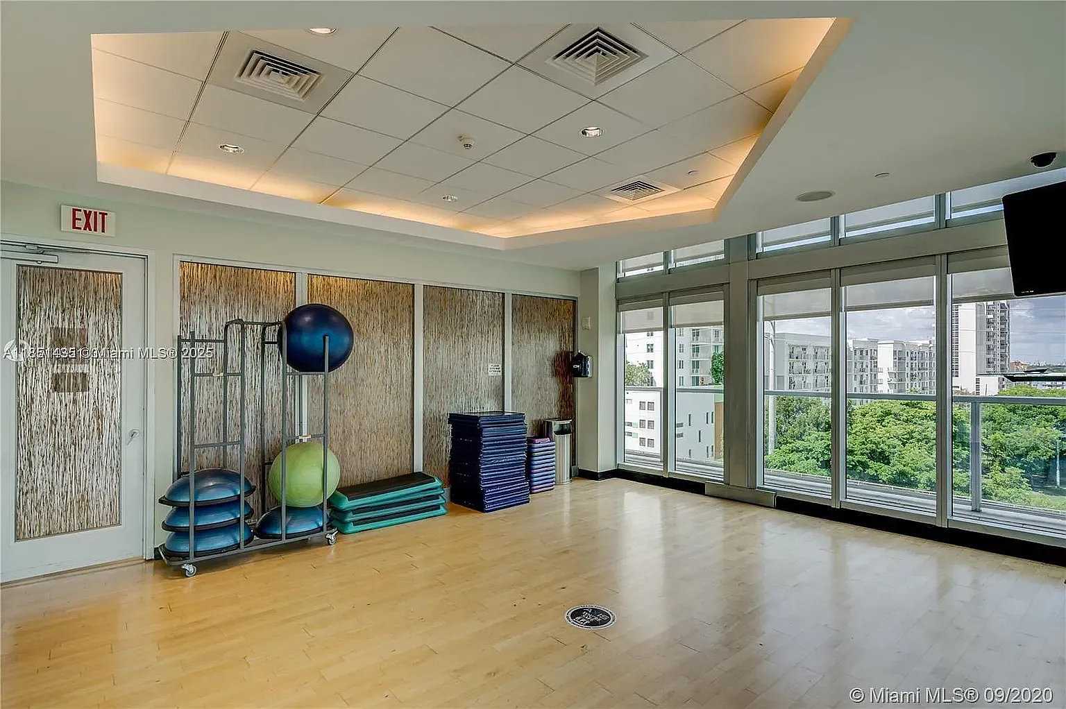 1 bed, 708 sqft, $2,800 — Photo 3