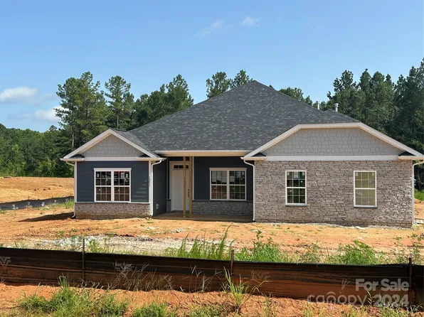 1211 Willow Grove Ln #95, York, SC 29745