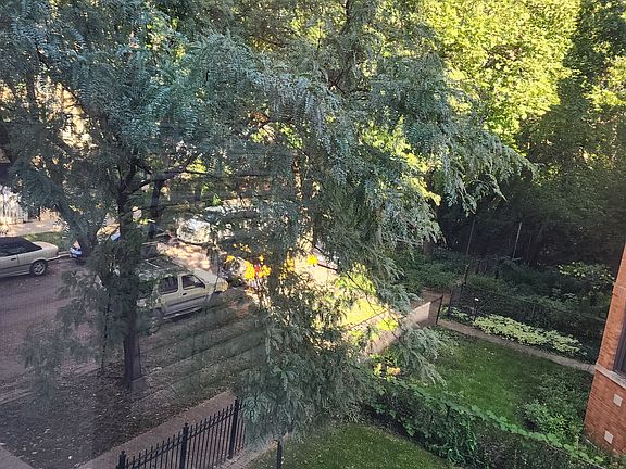 2nd image of 4941 N Saint Louis Ave APT 2