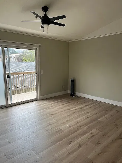 2 bed, 750 sqft, $3,099 — Photo 3
