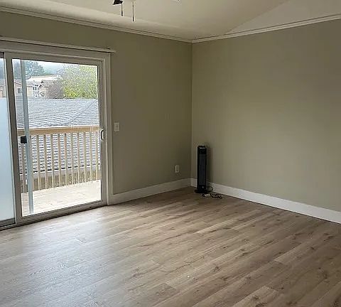 3rd image of 163 Merrydale Rd #8