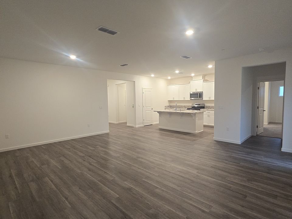 1st image of 1345 W Clara Ave