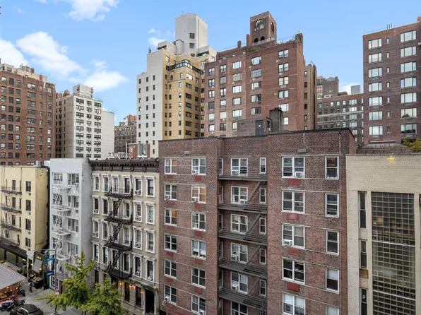 339 East 58th Street 7CD image 11 of 12