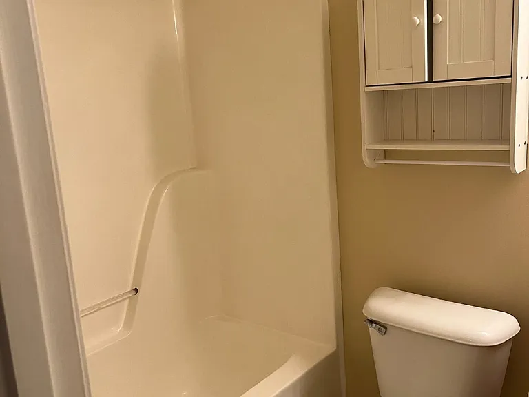 1513 Middleborough Ct — Photo 21