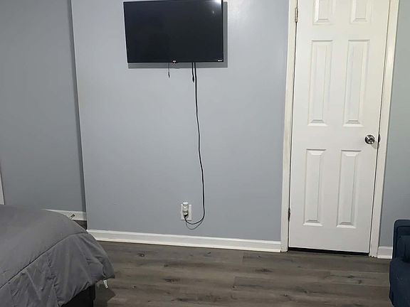 3rd image of 1441 Andrews St NW Unit 2