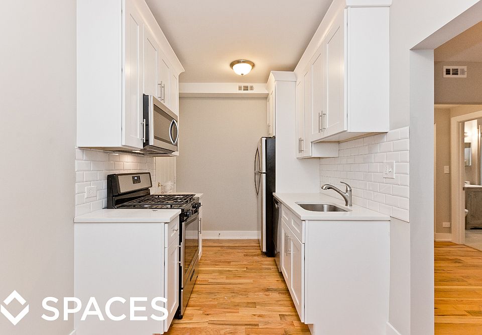 1st image of 820 W Cuyler Ave #826420