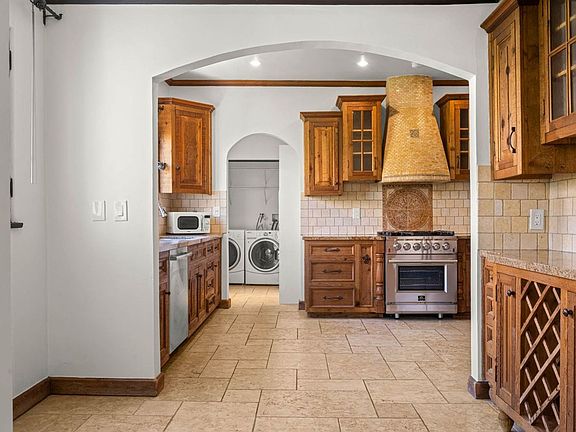 4th image of 6226-6228 W 6th St