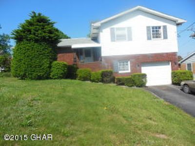 908 N Church St, Hazleton, PA, 18201