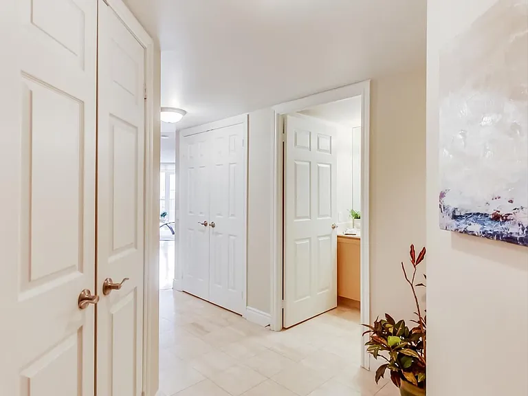80 Harrison Garden Blvd #215 — Photo 3