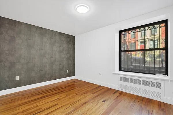 Rented by Cooper & Cooper Real Estate | media 16