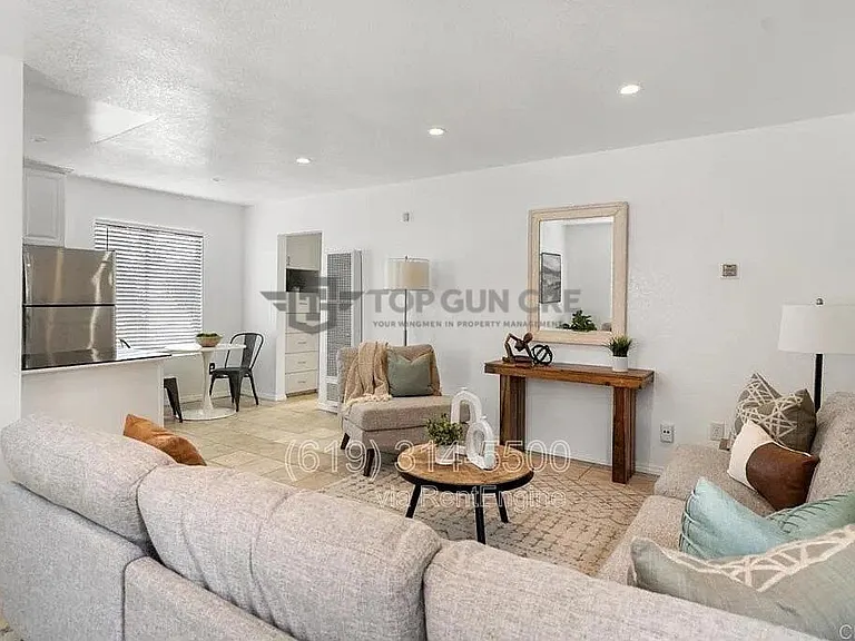 4262 Wilson Ave #8 — Photo 2