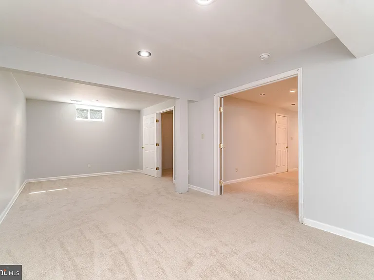 3603 Carolina Ct — Photo 23