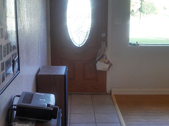 2nd image of 3047 Courtney Dr