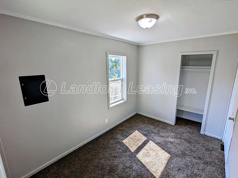 3502 Lowell Ave — Photo 8