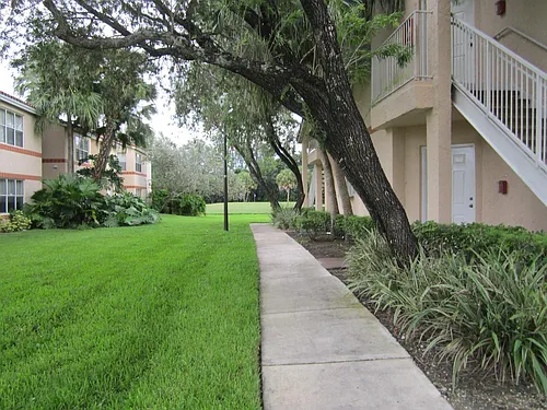 3310 N Pinewalk Dr N #1812 Photo 1