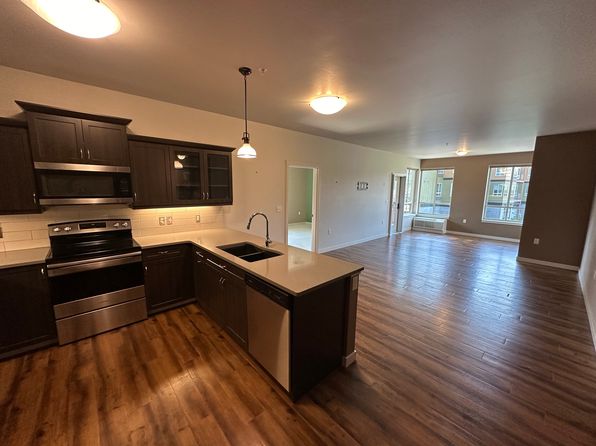 100 Woodlands Way UNIT S202