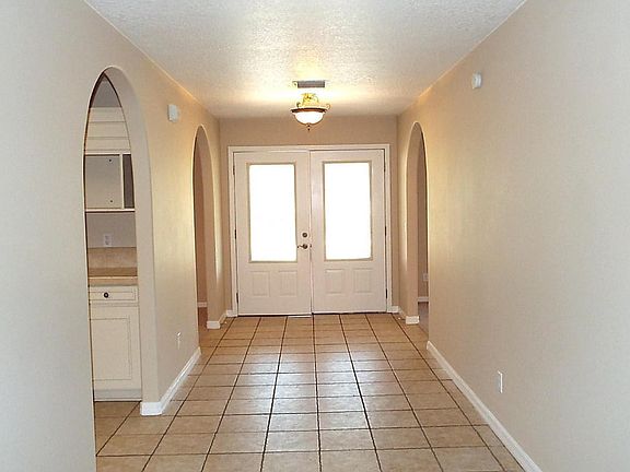 foyer-front entrance