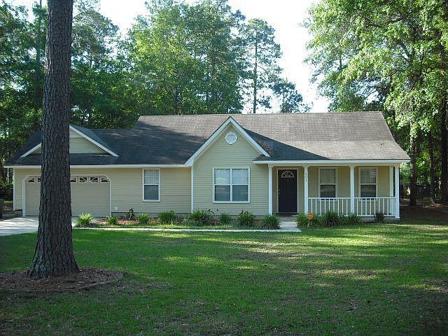 1st image of 403 Highland Heights Dr