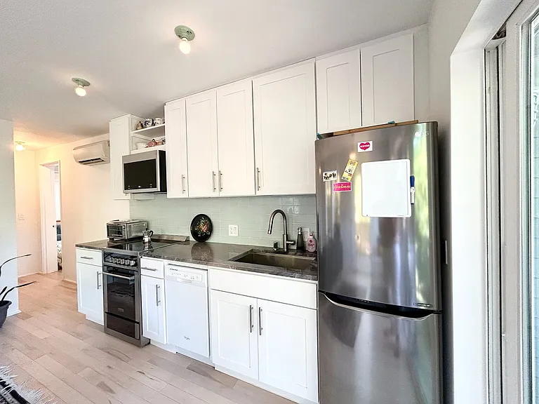 1841 S Charles St #B — Photo 5