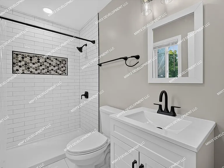 16836 Rutherford St — Photo 5