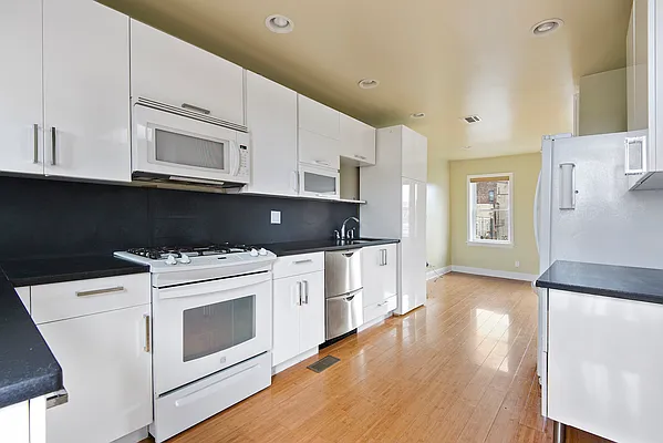 Rented by Corbett & Dullea Realty | media 13