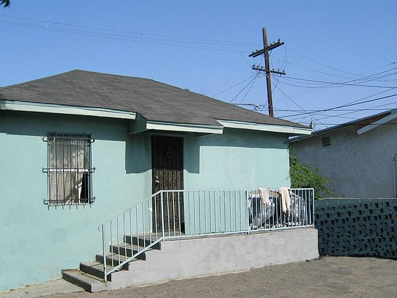 5128 Woodlawn Ave.Los Angeles, CA 90011