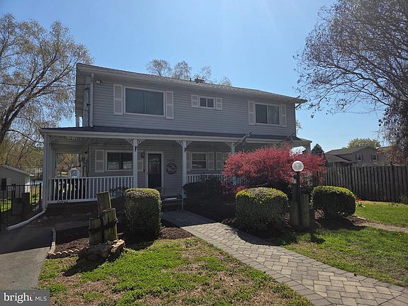 2nd image of 3893 Cotter Dr