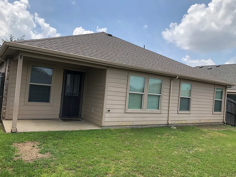 2127 Meadow View Dr — Photo 17