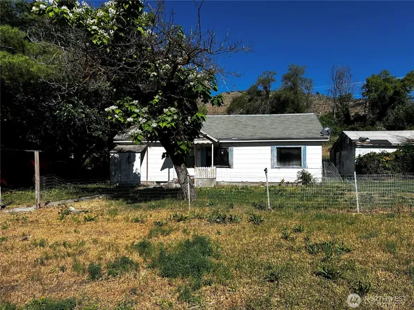 2405 Elmway, Okanogan, WA 98840