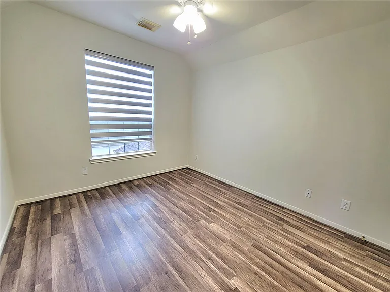 4727 Tremont Glen Ln — Photo 12