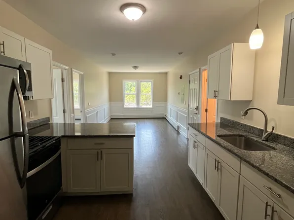 410 S Main St APT 3S, New Britain, CT 06051