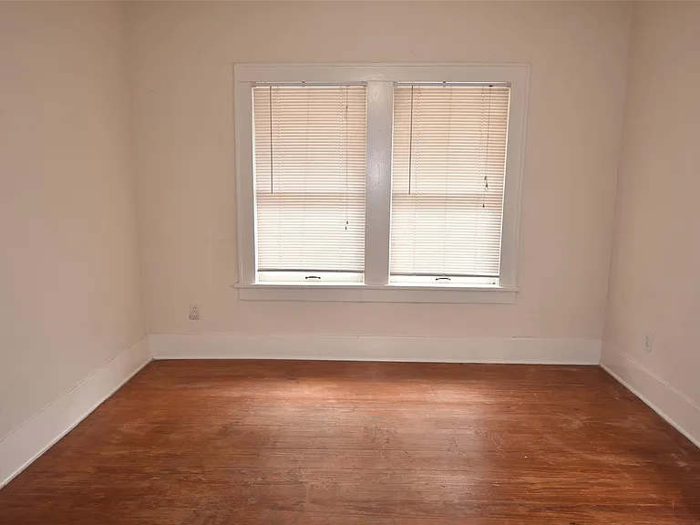 4618 Clay St #2 — Photo 19