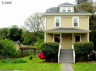 155 N 2nd St, Saint Helens, OR 97051