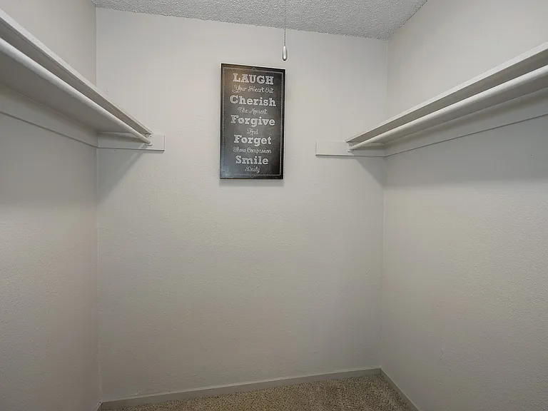 Pinecrest Apartments — Photo 11