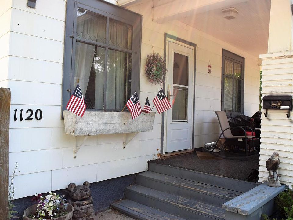 2nd image of 1120 4th Ave S