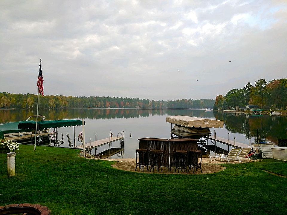 2nd image of 3091 Lakeshore Dr